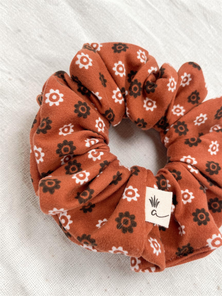 Floral scrunchie - Annie