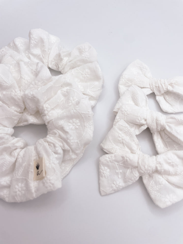 Coton Scrunchie - White Chantilly