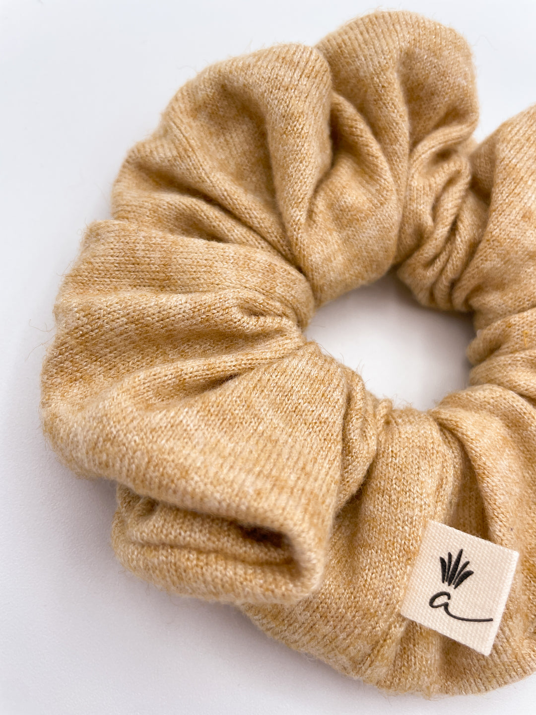 Knit scrunchie - Mustard yellow