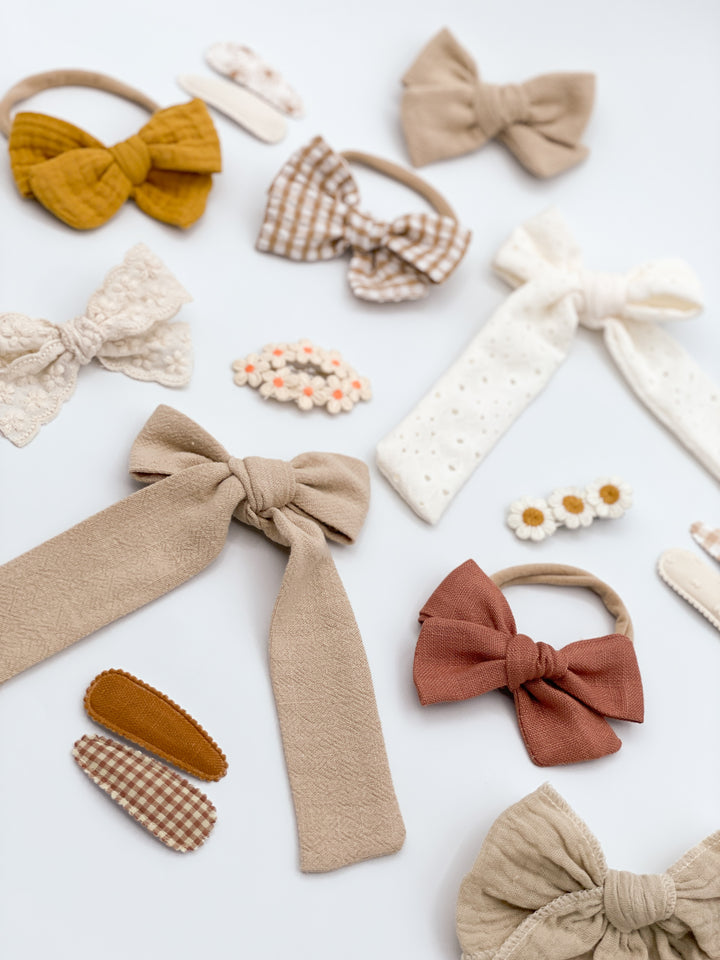 Linen Bow